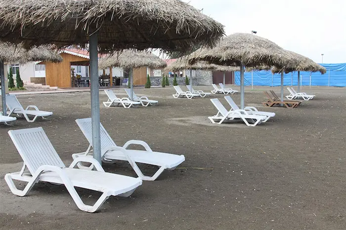 استراحتگاه های ساحل بندر انزلی برای مسافران و گردشگران 54545452125