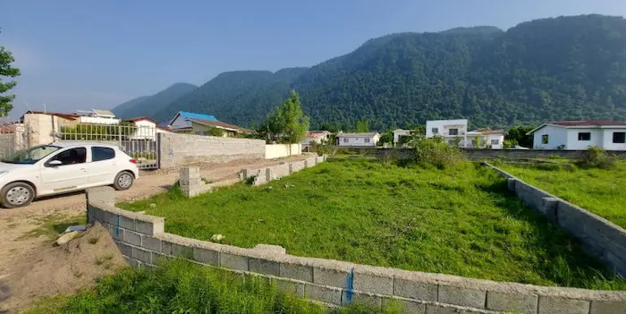 خرید زمین مسکونی در بافت با مجوز ساخت و ساز در رودبار 416894785632
