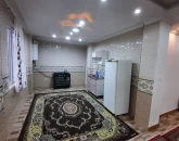 آشپزخانه، یخچال فریز معمولی، اجاق گاز، فرش کابینت فلزی آپارتمان در لاهیجان 5646854