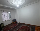 اتاق خواب و بخاری و سقف کاذب آپارتمان در لاهیجان 598647564
